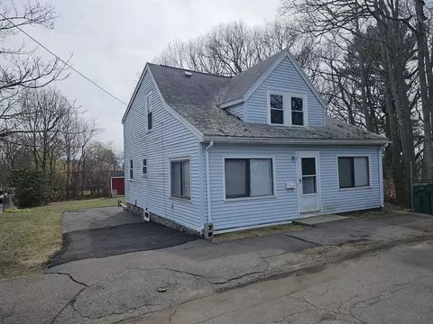 48 Hayes St, Lynn, MA 01905