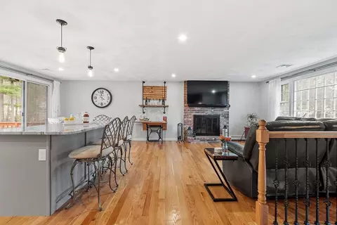 16 Michael Rd, Maynard, MA 01754 photo 7