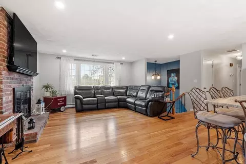 16 Michael Rd, Maynard, MA 01754 photo 9