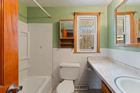 38 Orton St, Worcester, MA 01604 photo 17