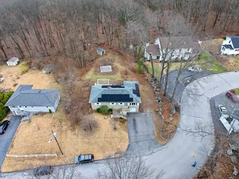 38 Orton St, Worcester, MA 01604 photo 2
