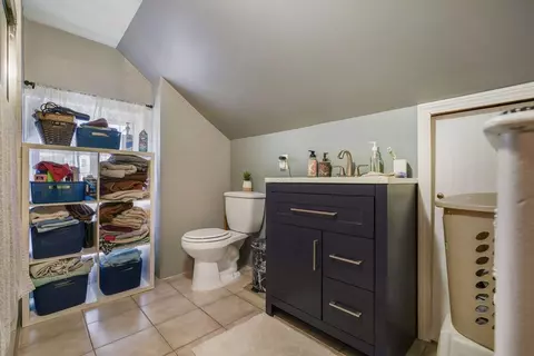 107 Danforth, Fall River, MA 02720 photo 18