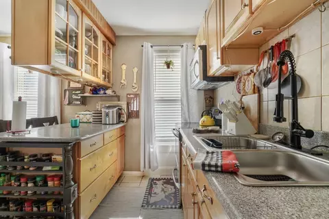 107 Danforth, Fall River, MA 02720 photo 13