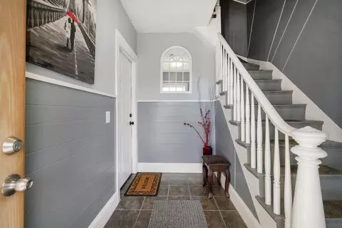 107 Danforth, Fall River, MA 02720 photo 4