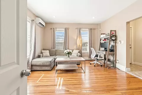 47 Woodlawn St, Everett, MA 02149 photo 5