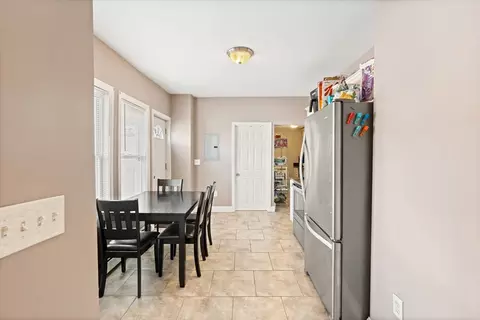 47 Woodlawn St, Everett, MA 02149 photo 13