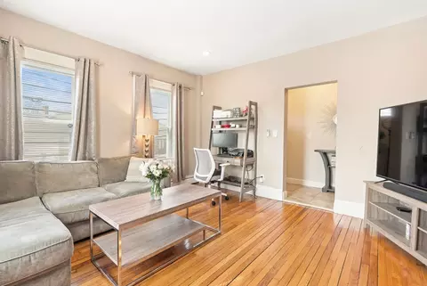 47 Woodlawn St, Everett, MA 02149 photo 6