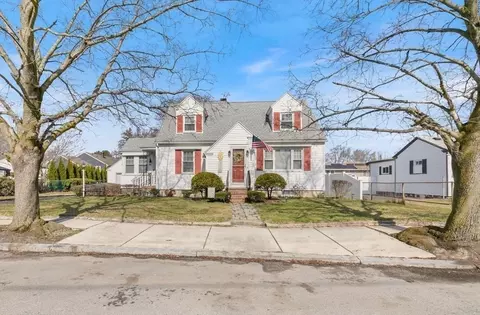 5 W Hawley St, Lawrence, MA 01843