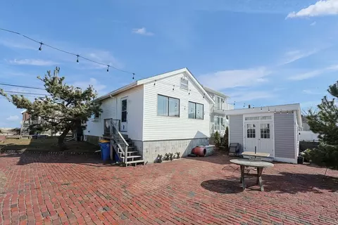 877 Shirley St, Winthrop, MA 02152