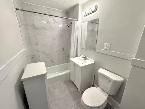 580 Plainfield St, Springfield, MA 01107 photo 5