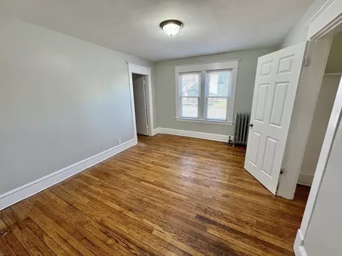 580 Plainfield St, Springfield, MA 01107 photo 13