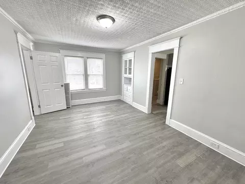 580 Plainfield St, Springfield, MA 01107 photo 6