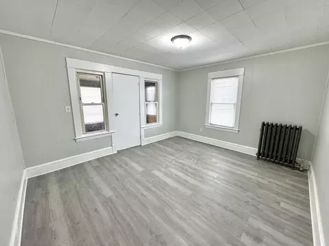 580 Plainfield St, Springfield, MA 01107 photo 9