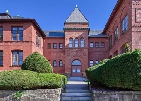 31 Elizabeth St #G3, Worcester, MA 01604