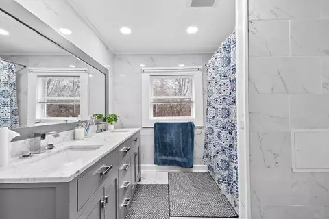 Bath - 94 Main St, Acton, MA 01720 photo 2 of 6