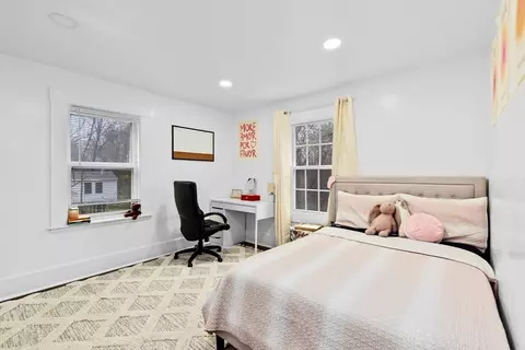 Bedroom - 94 Main St, Acton, MA 01720 photo 3 of 6