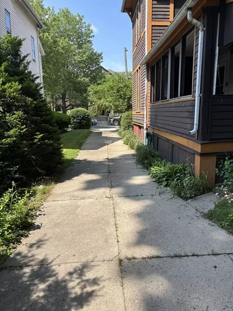 Other - 123 Buckingham St, Springfield, MA 01109 photo 1 of 2