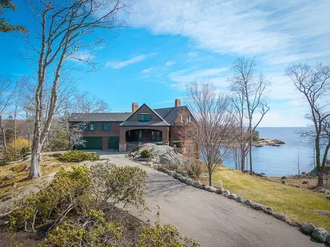 58 Masconomo St, Manchester, MA 01944