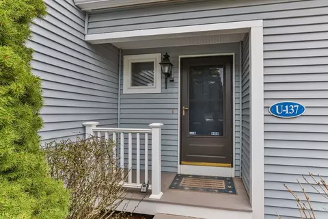 137 Shellback Way #137, Mashpee, MA 02649 photo 3