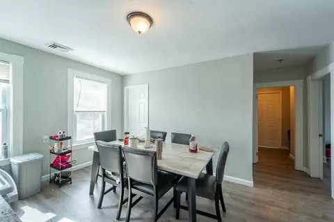 39 Wilson St, Worcester, MA 01604 photo 8