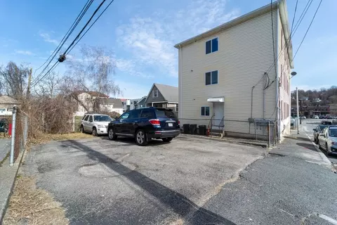 39 Wilson St, Worcester, MA 01604 photo 5