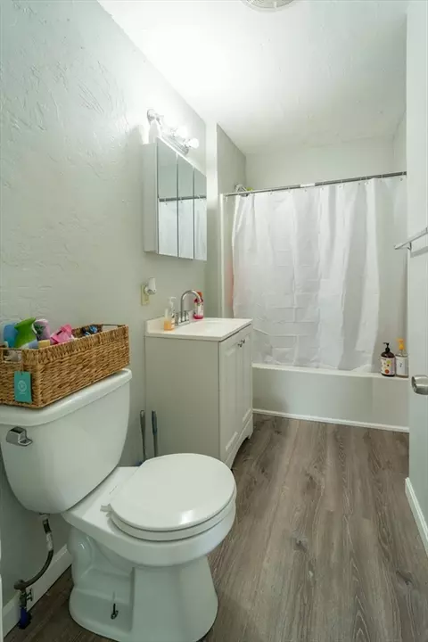 39 Wilson St, Worcester, MA 01604 photo 17