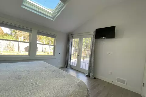Bedroom - 108 Lakeside Dr, Marstons Mills, MA 02648 photo 3 of 4