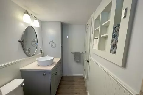 Bath - 108 Lakeside Dr, Marstons Mills, MA 02648 photo 4 of 4