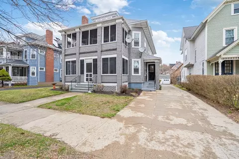 29-31 Firglade Ave, Springfield, MA 01108