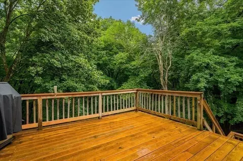 Exterior - 23 Mumford Rd, Sutton, MA 01590 photo 4 of 6
