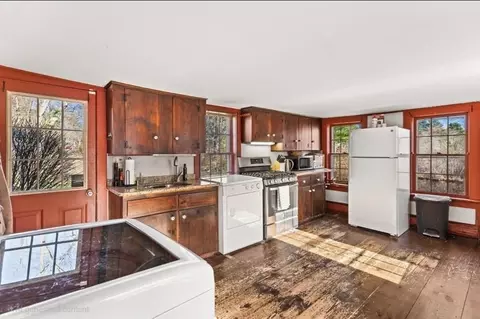 76 Parsonage Rd, Plympton, MA 02367 photo 4