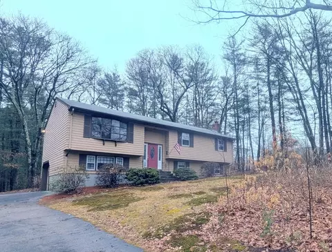 56 Spring St, Foxboro, MA 02035
