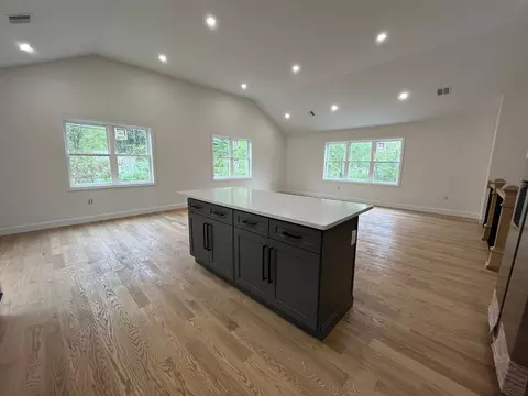 2 W Dudley Rd, Dudley, MA 01571 photo 11