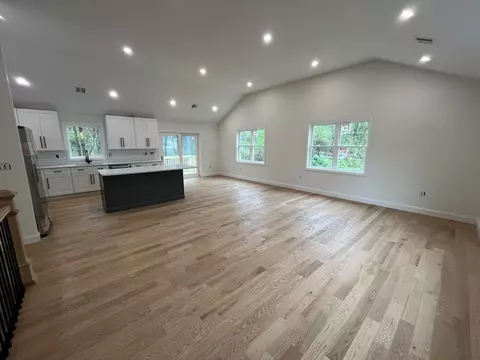 2 W Dudley Rd, Dudley, MA 01571 photo 9