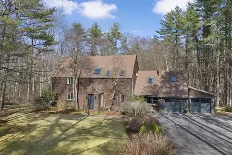 92 Middleton Rd, Boxford, MA 01921