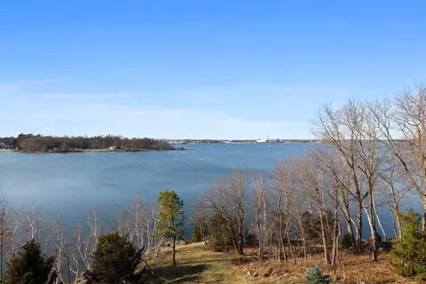 23 Pinecliff Dr, Marblehead, MA 01945 photo 36