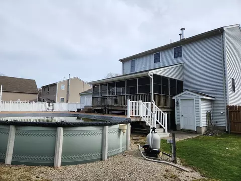 Exterior - 146 Bullock St, Fall River, MA 02723 photo 8 of 11