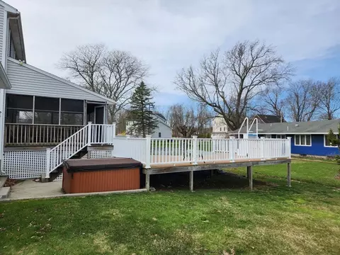 Exterior - 146 Bullock St, Fall River, MA 02723 photo 7 of 11