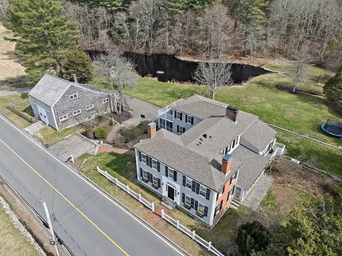 242 Pleasant St, Norwell, MA 02061