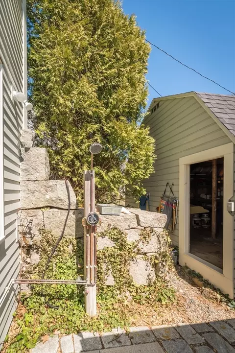 37 Walnut St, Gloucester, MA 01930 photo 28
