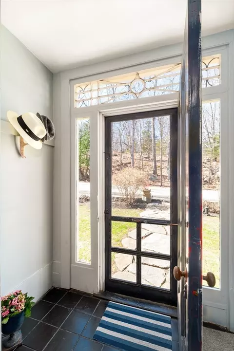37 Walnut St, Gloucester, MA 01930 photo 10