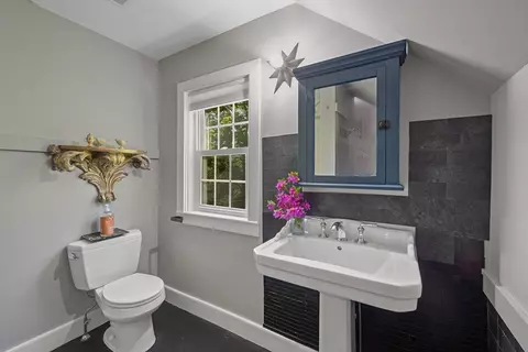 37 Walnut St, Gloucester, MA 01930 photo 19