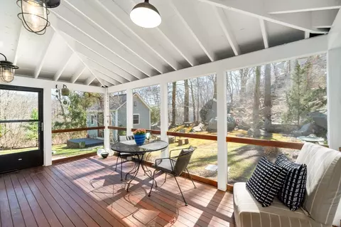 37 Walnut St, Gloucester, MA 01930 photo 7