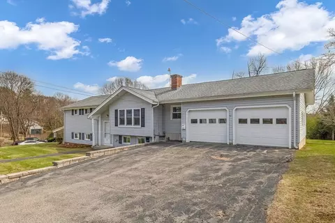 21 Champlain Dr, Hudson, MA 01749 photo 4