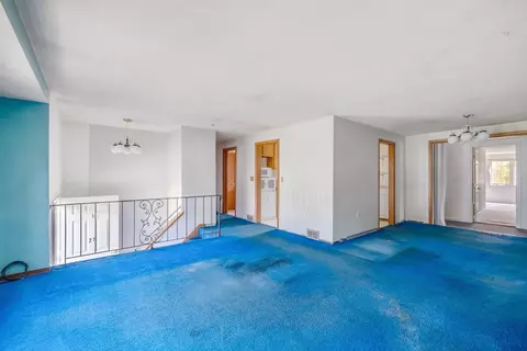 21 Champlain Dr, Hudson, MA 01749 photo 7