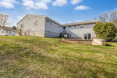 21 Champlain Dr, Hudson, MA 01749 photo 42