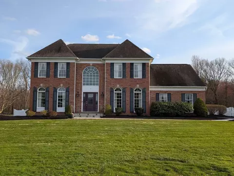 9 Reed Ave, Westborough, MA 01581
