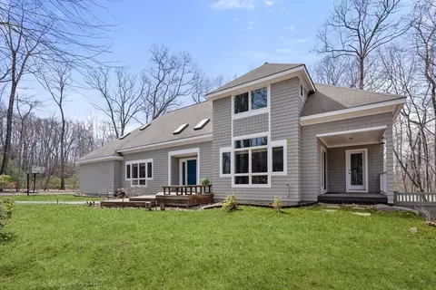207 Glen St, Natick, MA 01760