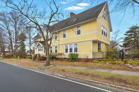 Exterior - 346 Maple St, Springfield, MA 01105 photo 3 of 8