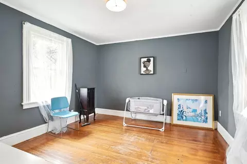 Bedroom - 346 Maple St, Springfield, MA 01105 photo 3 of 9